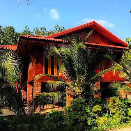 Baan Suan Farmstay Ko Lanta エクステリア 写真